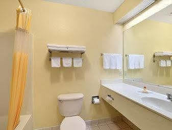 Rodeway Inn Montgomery Luaran gambar